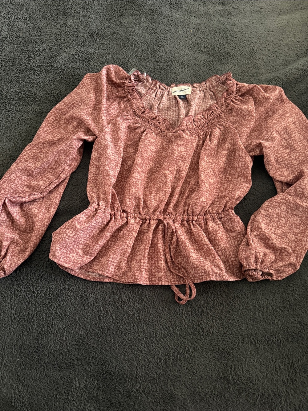 Universal Thread Dusty Rose Floral Ruffle Long Sleeve Peasant Top